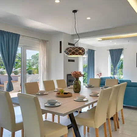Villa Tami Hreljići